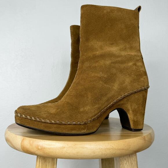 Chunky 90s Style Heeled Suede Boots Tan LINEA PAOLO Size 9 - Picture 1 of 8